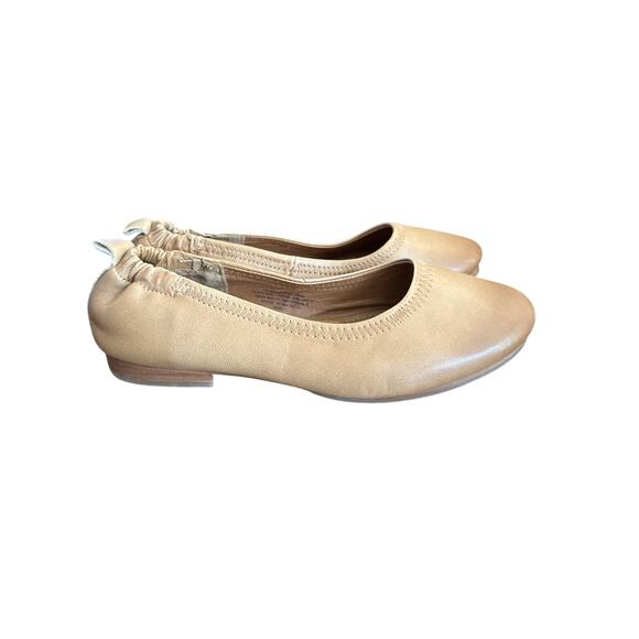 Women’s Sofft Tan Genuine Leather Ballet Flats. Size 8.5 - Picture 1 of 5
